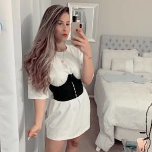 Meet your Posher, Juliana